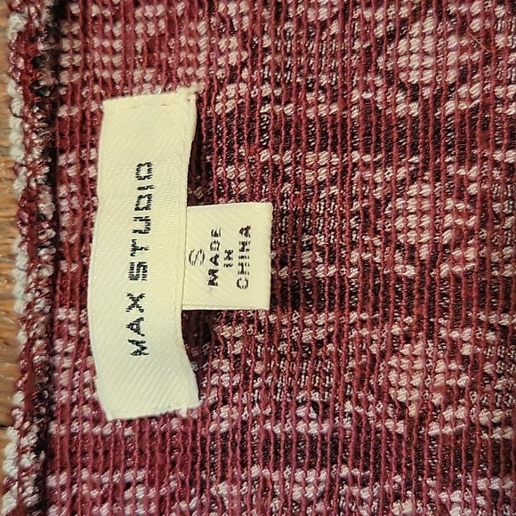 Max Studio - Picture 2 of 7